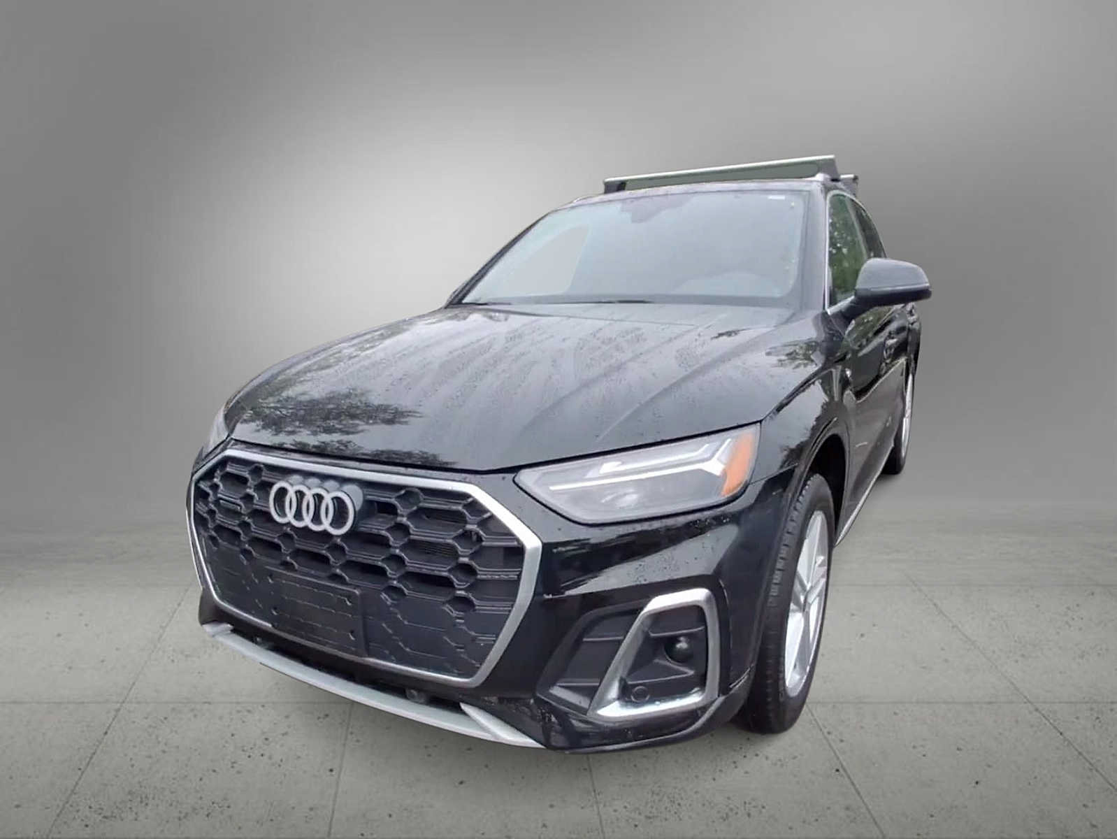 Used 2024 Audi Q5 e Premium w/ Convenience Package AWD/4WD image 3