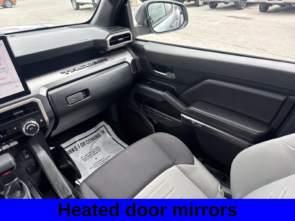 Used 2025 Toyota Tacoma TRD Off-Road AWD/4WD image 12