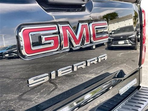 New 2026 GMC Sierra 1500 Elevation image 32