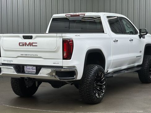 Used 2026 GMC Sierra 1500 SLT image 5