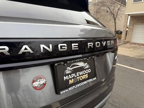 Used 2018 Land Rover Range Rover Velar S image 29