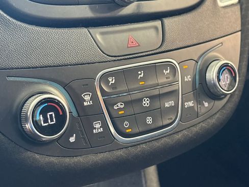 Used 2019 Chevrolet Malibu LT image 21