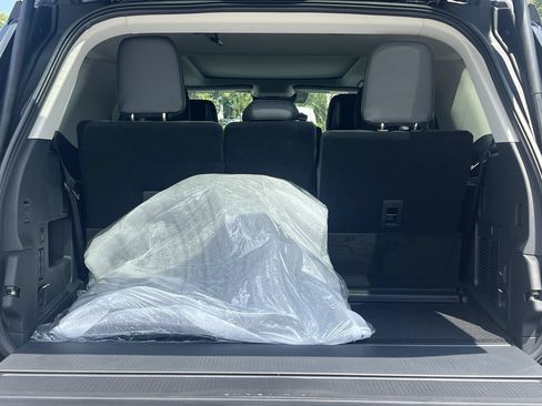 New 2027 Ford Expedition Active AWD/4WD image 20
