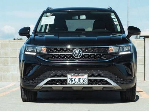 Used 2022 Volkswagen Taos SE image 5