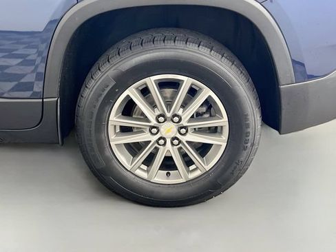 Used 2023 Chevrolet Traverse LT AWD/4WD image 36