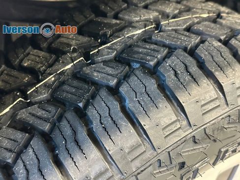 Used 2020 RAM 1500 Limited image 13