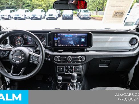 Used 2025 Jeep Wrangler Unlimited Sport AWD/4WD image 22