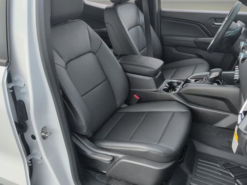 New 2026 GMC Canyon Elevation w/ Convenience Package RWD image 15