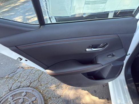 New 2025 Nissan Sentra SR image 30