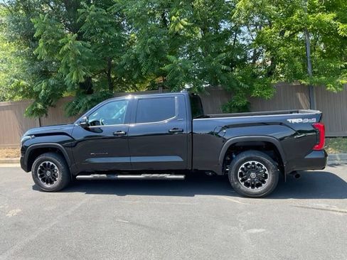 Used 2022 Toyota Tundra SR5 w/ TRD Off-Road Premium Package AWD/4WD image 2