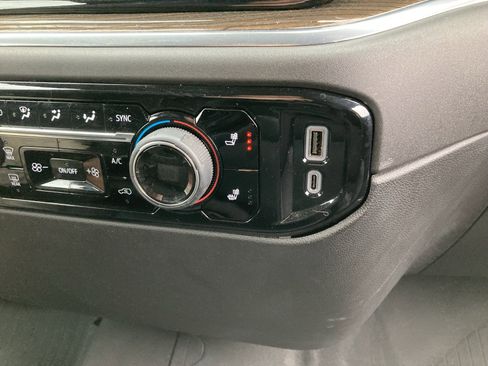 Certified 2025 Chevrolet Silverado 2500 LT image 30