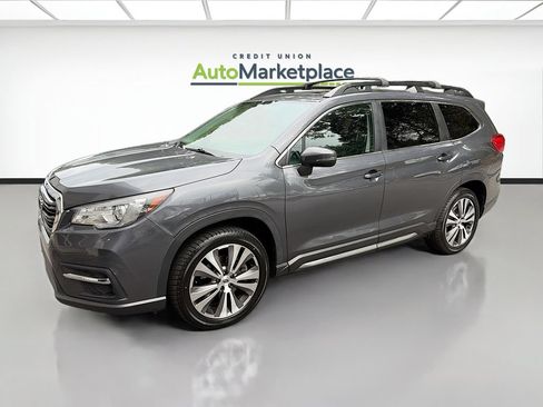 Used 2022 Subaru Ascent Limited w/ Technology Package AWD/4WD image 3