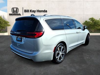 Used 2026 Chrysler Pacifica Pinnacle