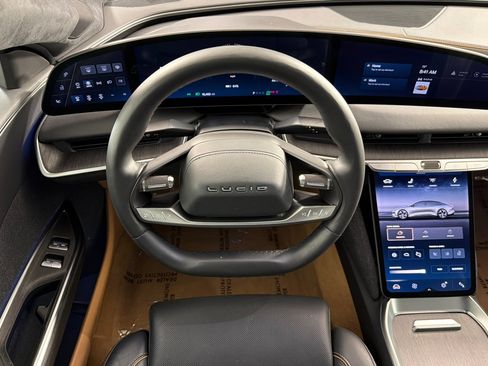 Used 2025 Lucid Air Touring AWD/4WD image 13