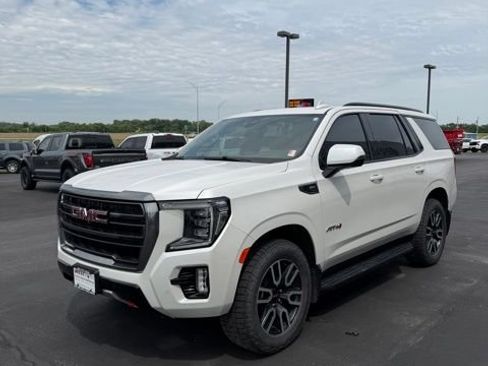 Used 2021 GMC Yukon AT4 w/ Rear Media and Nav Package AWD/4WD image 4
