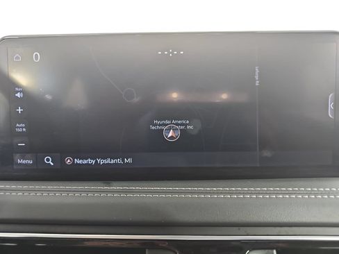 Used 2023 Genesis G70 2.0T AWD/4WD image 21
