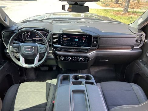 Used 2024 GMC Sierra 1500 SLE image 36