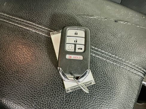 Used 2016 Honda Accord EX-L image 39