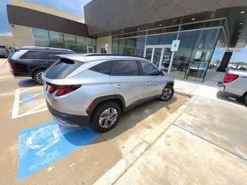 Used 2025 Hyundai Tucson Blue AWD/4WD image 3