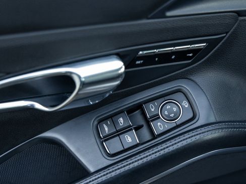 Certified 2014 Porsche 911 Carrera 4S image 22