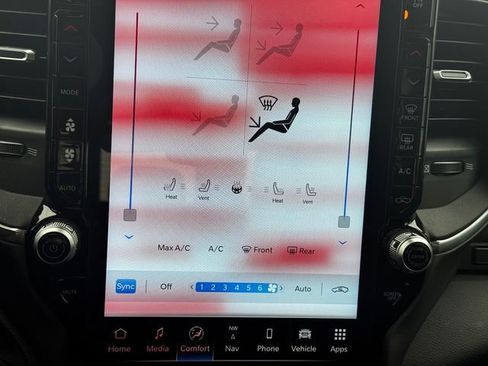 Used 2025 RAM 2500 Laramie image 29