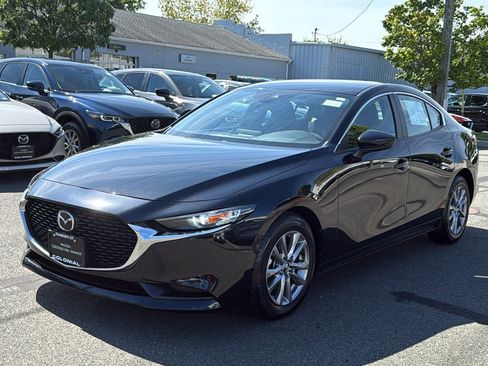 Used 2022 MAZDA MAZDA3 Sedan FWD image 3