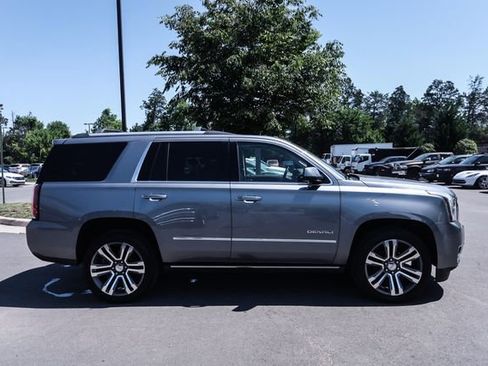 Used 2019 GMC Yukon Denali w/ Denali Ultimate Package AWD/4WD image 8