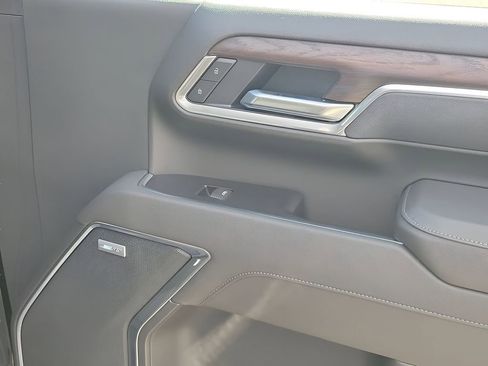 New 2026 GMC Sierra 2500 SLT w/ SLT Premium Package image 50