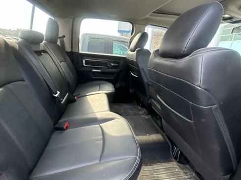 Used 2018 RAM 3500 Laramie w/ Convenience Group AWD/4WD image 7