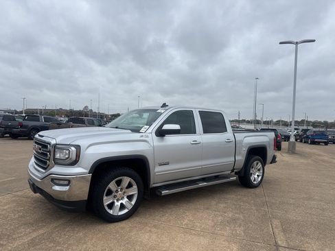 Used 2017 GMC Sierra 1500 SLE w/ Texas SLE Value Package image 9