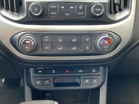 Used 2016 GMC Canyon SLT w/ Driver Alert Package RWD image 32
