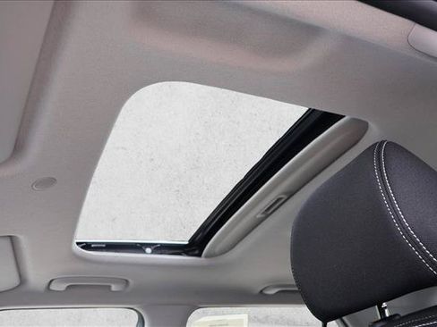 Certified 2026 Hyundai Venue SEL FWD image 21