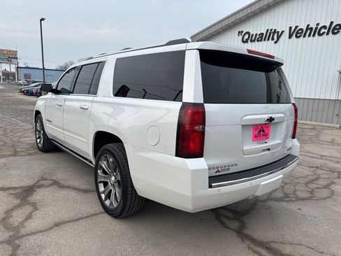 Used 2017 Chevrolet Suburban Premier image 5