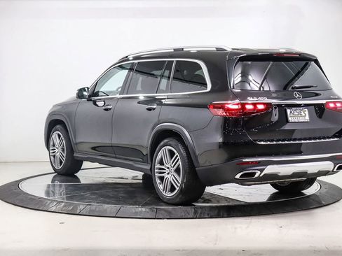Certified 2026 Mercedes-Benz GLS 450 4MATIC image 2
