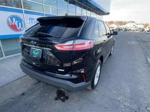 Used 2020 Ford Edge SE image 7