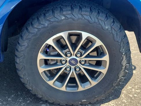 Used 2018 Ford F150 XLT w/ Equipment Group 302A Luxury AWD/4WD image 9