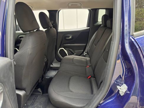 Used 2019 Jeep Renegade Sport w/ Sport Appearance Group image 33