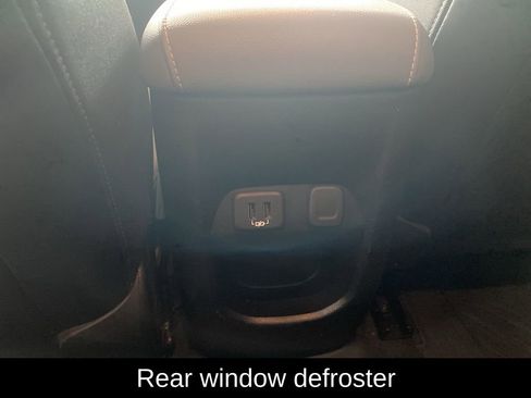 Used 2021 Chevrolet Colorado Z71 w/ Z71 Midnight Edition image 12