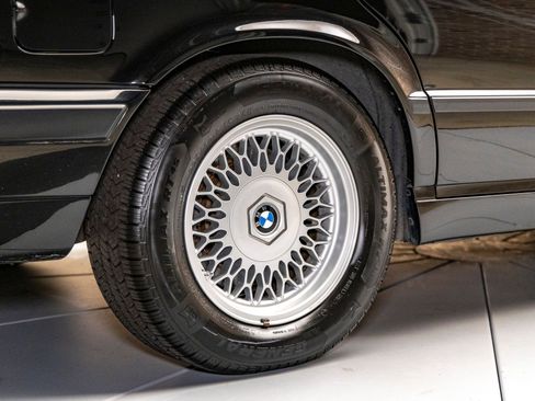 Used 1995 BMW 540i Sedan image 13