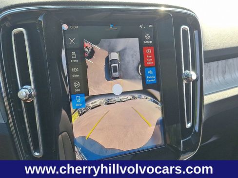 New 2026 Volvo XC40 B5 Plus w/ Protection Package Premier image 19