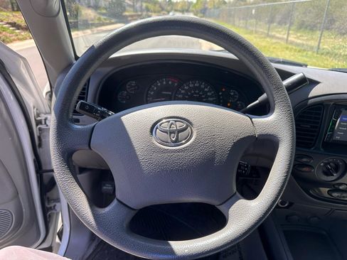 Used 2005 Toyota Tundra SR5 AWD/4WD image 12