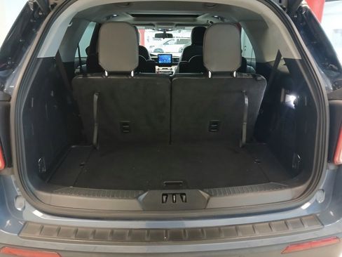 Used 2021 Ford Explorer XLT w/ Equipment Group 202A image 37