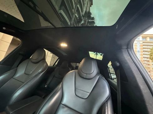 Used 2017 Tesla Model X 90D image 13