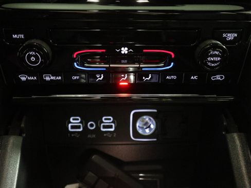 New 2025 Jeep Grand Cherokee L Laredo image 27