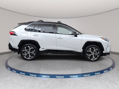 Used 2025 Toyota RAV4 XSE w/ Weather Package AWD/4WD image 5