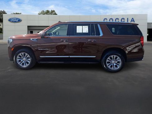Used 2023 GMC Yukon XL Denali w/ LPO, Floor Liner Package AWD/4WD image 7