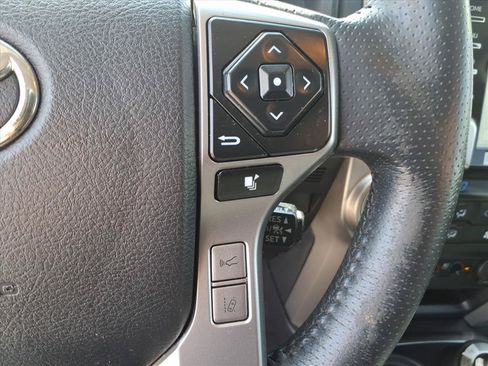 Used 2021 Toyota 4Runner Limited AWD/4WD image 25