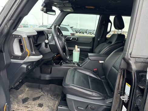 Used 2021 Ford Bronco Badlands image 9