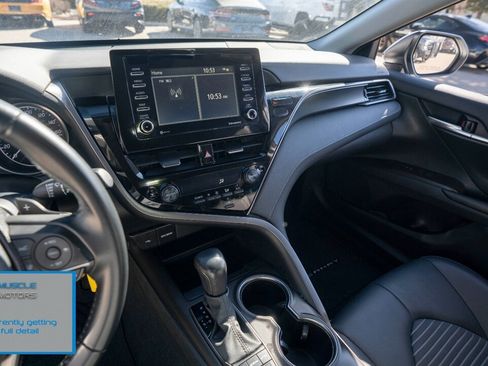 Used 2023 Toyota Camry SE image 14