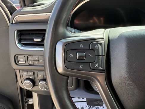 Used 2022 Chevrolet Suburban RST w/ Luxury Package AWD/4WD image 17